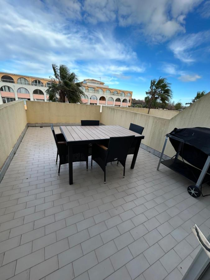 Grand T2 Proche De La Mer Sete Luaran gambar